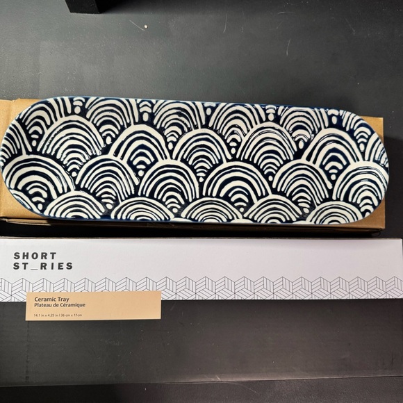Short Stories, Navy Blue Ceramic Tray 14.1x4.25 - Picture 4 of 7